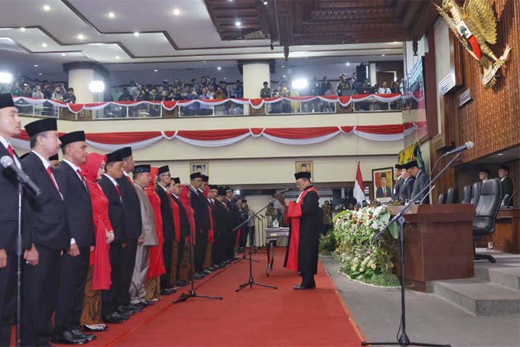 FWPJT dan Bank Jateng Gelar Diskusi ‘DPRD Baru Harapan Baru’