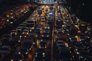 Pengaturan Lalu Lintas Lebaran 2025: Pembatasan Angkutan Barang hingga One Way Diberlakukan