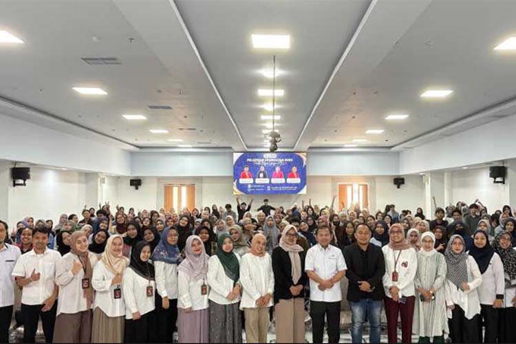 FKM Unhas Gelar Pelatihan Penulisan Buku PBL, Hadirkan Praktisi Literasi Asri Tadda