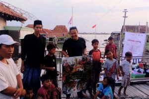 Lentera Cerita: Suara Pesisir dari Desa Tenggelam Timbulsloko