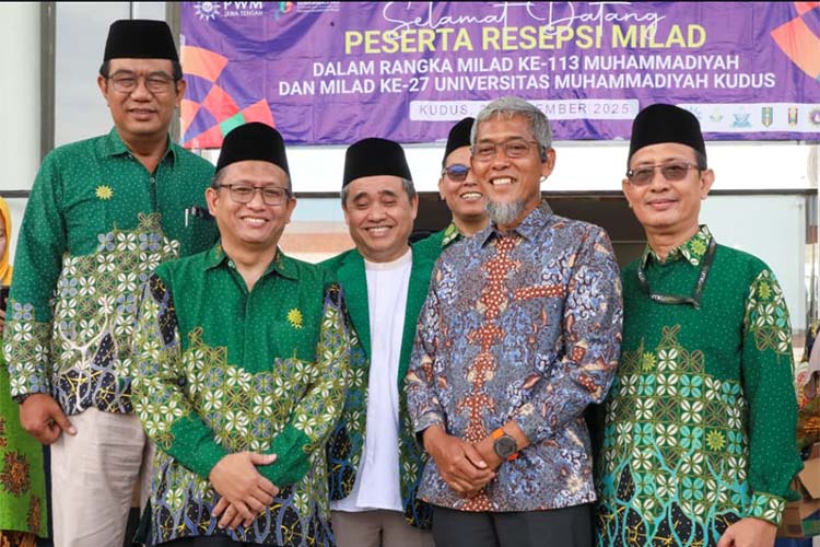 Sekda Jateng Tegaskan: Wacana Pengembalian 6 Hari Sekolah SMA/SMK Masih Dalam Kajian, Ini Alasannya