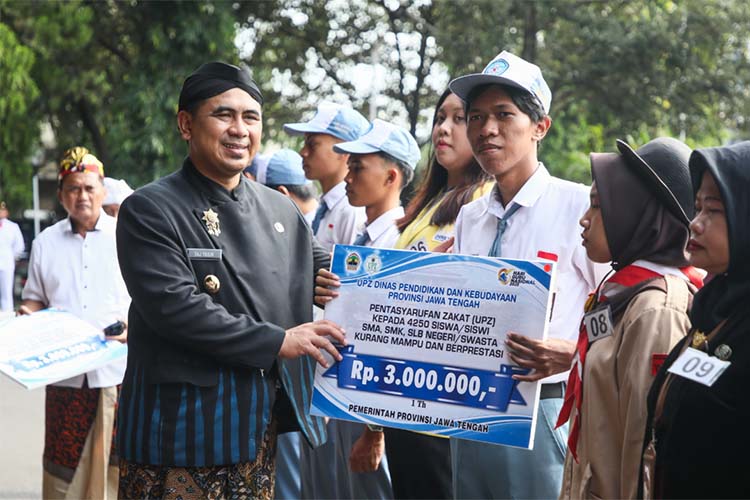 pemprov jateng hari guru nasional