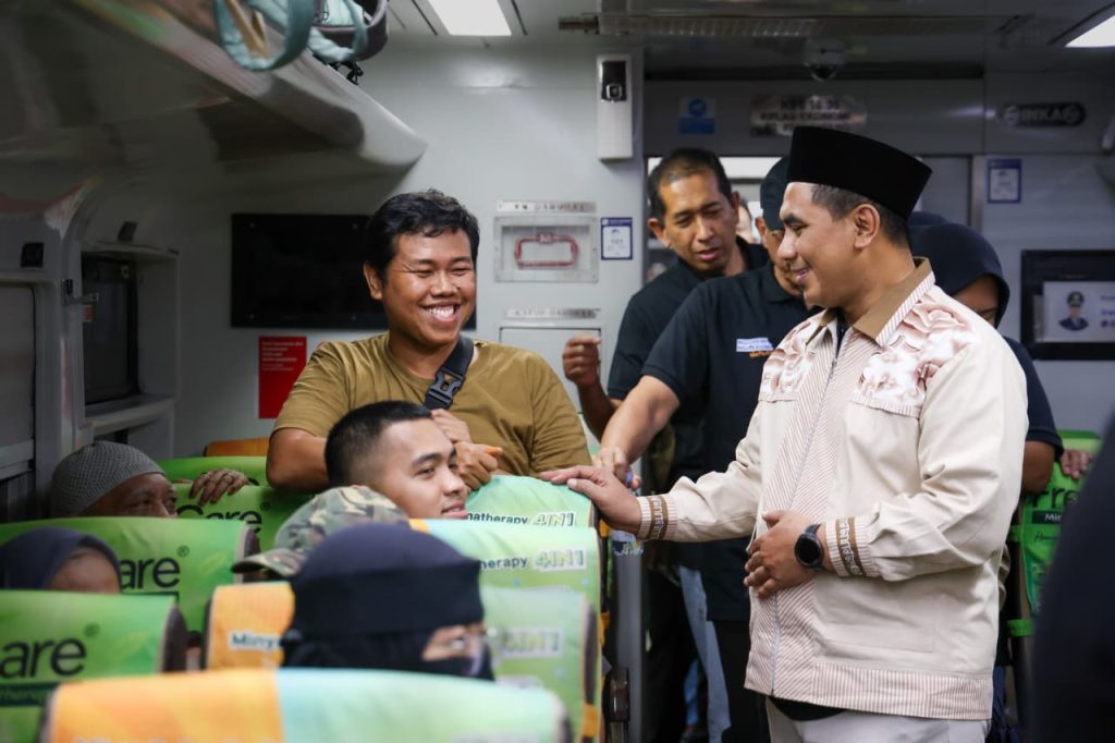 Wagub Jateng Tutup Mudik Gratis 2026, Ratusan Warga Pulang Kampung Naik KA Tawang Jaya