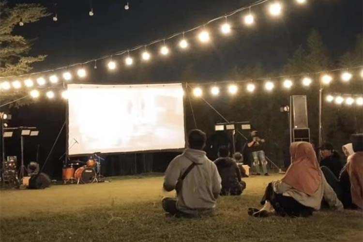 Film “Sandiwara Pelangi” Jadi Film Panjang Pertama di Kendal, Silent Candle Production Rayakan Satu Dekade Berkarya